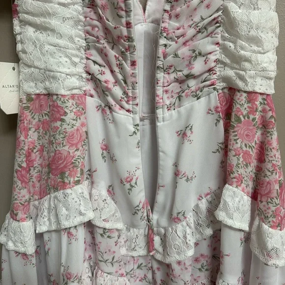 Altar’d State aderny dress - Picture 6 of 7